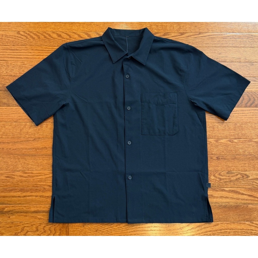 Lululemon Airing Easy Button-Down Shirt Fits Mens Large Navy Blue Casual Tech